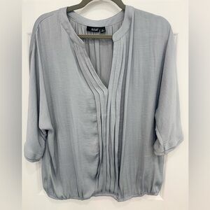 a.n.a Women's Light Gray Pleated Blouse
